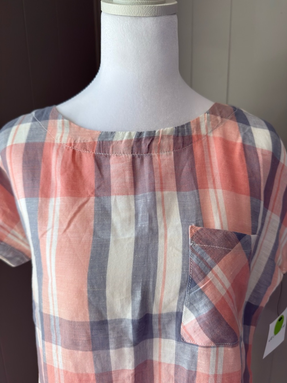 Liz Claiborne Peach and Blue Striped Linen Blend Top - Picture 2 of 7